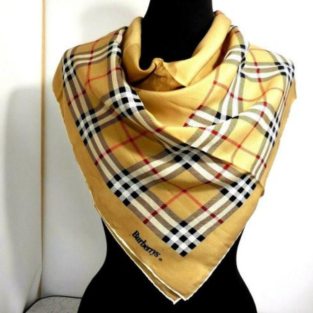 Burberry Nova Check Plaid W Figures Haymarket - Picture 4 of 5